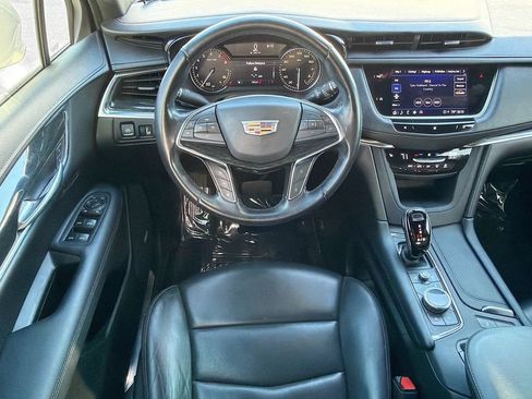 Used 2021 Cadillac XT5 Premium Luxury FWD image 17