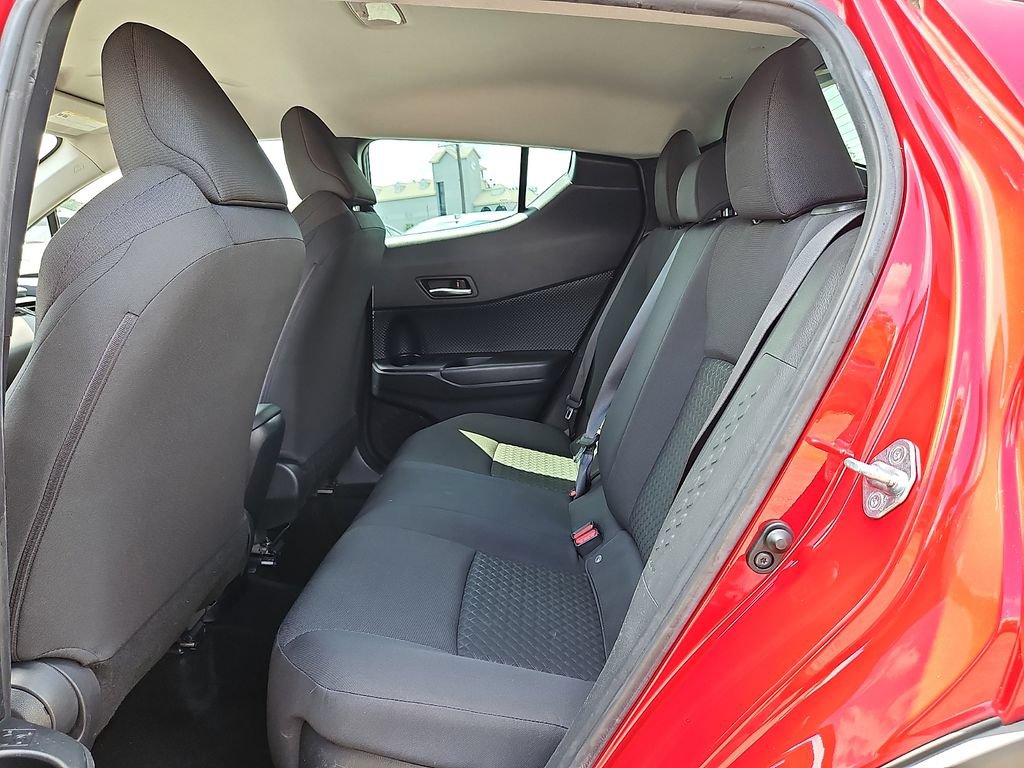 Used 2020 Toyota C-HR LE FWD image 12
