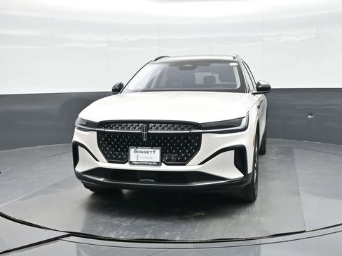 New 2026 Lincoln Nautilus Reserve w/ Jet Appearance Package AWD/4WD image 17