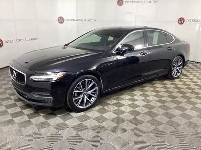 Used 2018 Volvo S90 T5 Momentum w/ Convenience Package
