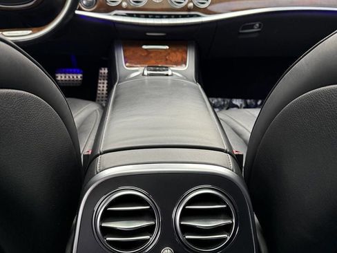 Used 2015 Mercedes-Benz S 550 Sedan image 19