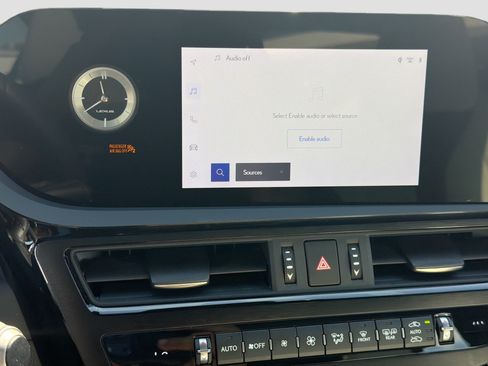 Used 2023 Lexus ES 350 F Sport w/ Accessory Package (Z2) FWD image 32