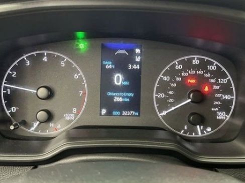 Used 2024 Toyota Corolla LE image 2