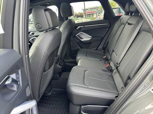 New 2025 Audi Q3 2.0T Premium image 16