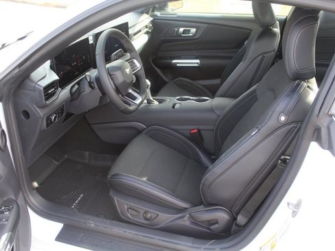 New 2026 Ford Mustang Coupe image 4