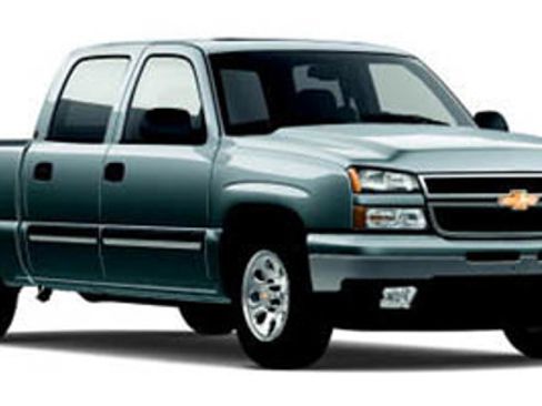 Used 2007 Chevrolet Silverado 1500 LT w/ Crew Cab Value Package AWD/4WD image 1
