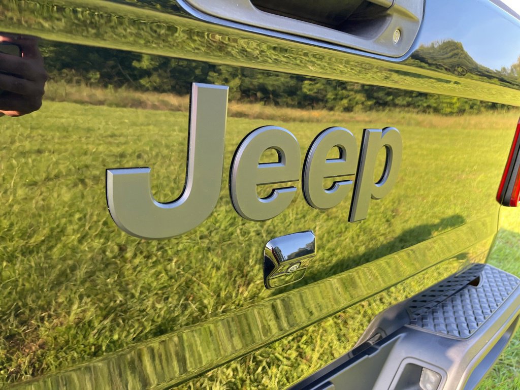 Used 2020 Jeep Gladiator Sport w/ Quick Order Package 24S AWD/4WD image 35