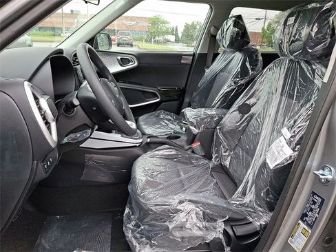 New 2025 Kia Soul LX w/ LX Technology Package image 9