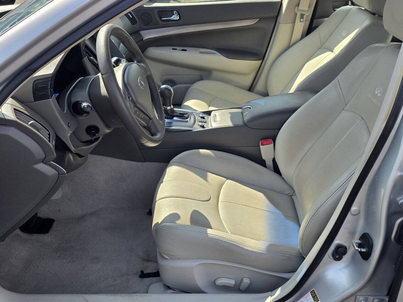 Used 2013 INFINITI G37 x Sedan w/ Premium Pkg AWD/4WD image 12