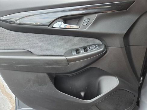 Used 2025 Chevrolet TrailBlazer LT AWD/4WD image 35