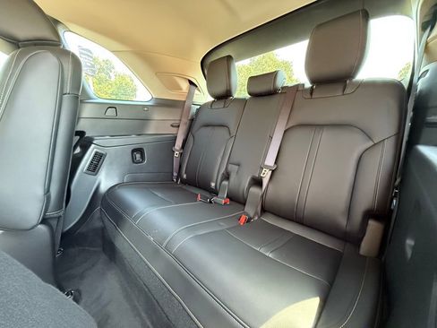 Certified 2024 MAZDA CX-90 Plug-In Hybrid w/ Preferred AWD/4WD image 34