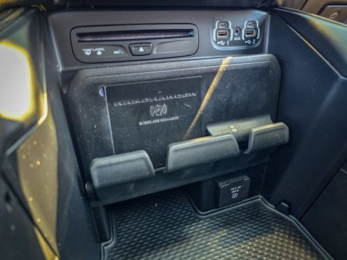 Used 2019 RAM 1500 Limited AWD/4WD image 34