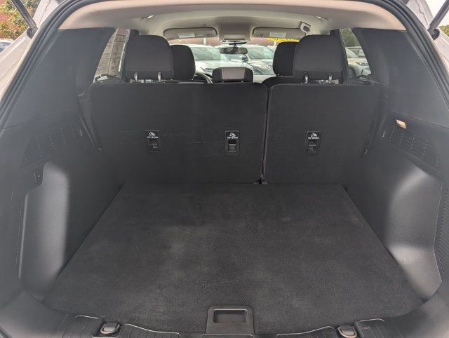 Used 2020 Ford Escape SE AWD/4WD image 14
