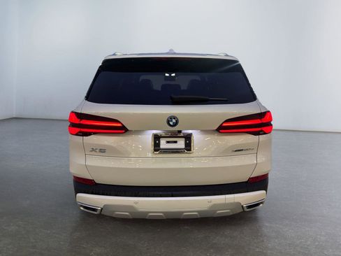 New 2026 BMW X5 xDrive50e image 14