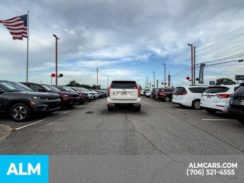 Used 2021 Cadillac Escalade Premium Luxury w/ LPO, Radiant Package RWD image 8