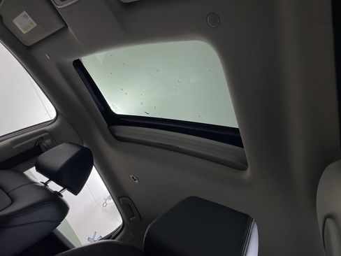 Used 2023 Honda HR-V EX-L image 18