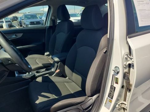 Used 2023 Kia Forte LXS w/ LXS Technology Package FWD image 19