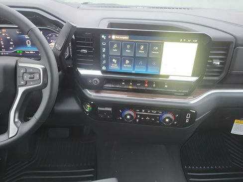New 2025 Chevrolet Silverado 1500 LT AWD/4WD image 19