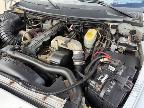 Used 2002 Dodge Ram 3500 Truck 2WD Regular Cab image 8