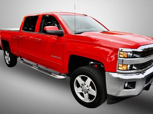 Used 2017 Chevrolet Silverado 2500 LT w/ All Star Edition AWD/4WD image 9