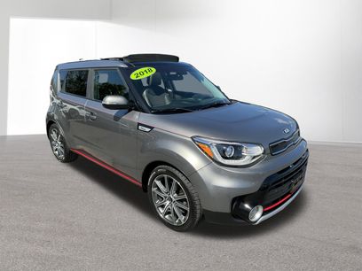 Used 2018 Kia Soul ! w/ Tech Package
