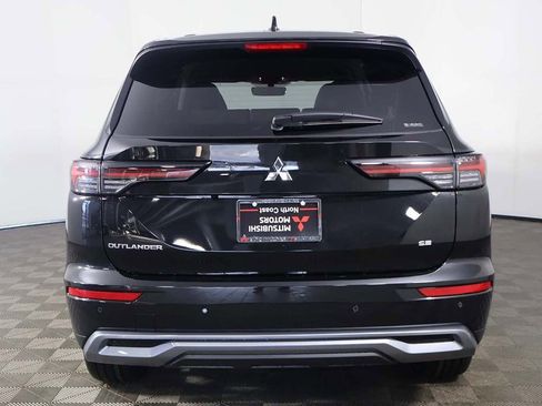 New 2026 Mitsubishi Outlander SE AWD/4WD image 14