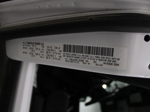 Used 2012 Jeep Wrangler Rubicon w/ PWR Convenience Group image 33