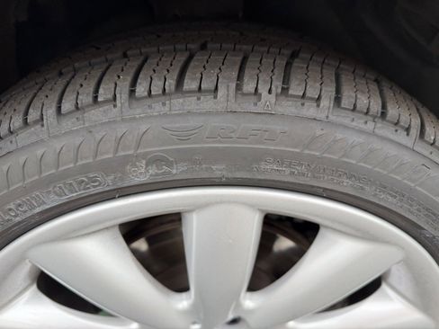 Used 2021 MINI Cooper 2-Door Hardtop image 7