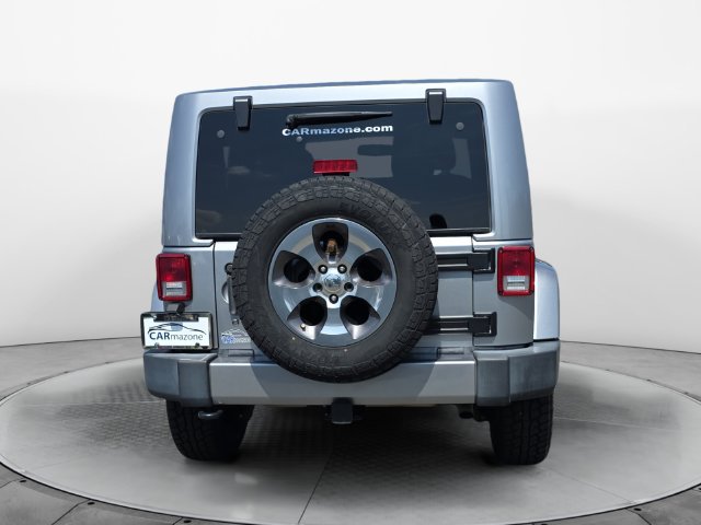 Used 2017 Jeep Wrangler Sahara w/ Connectivity Group AWD/4WD image 4