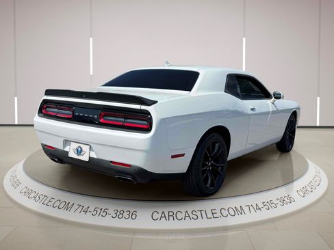 Used 2018 Dodge Challenger SXT Plus RWD image 5