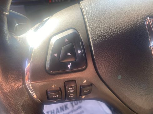 Used 2016 Lincoln MKS AWD w/ Equipment Group 201A image 18