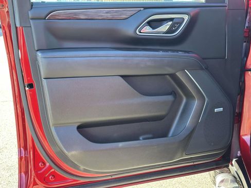 Used 2021 Chevrolet Tahoe Z71 w/ Z71 Off-Road Package image 20