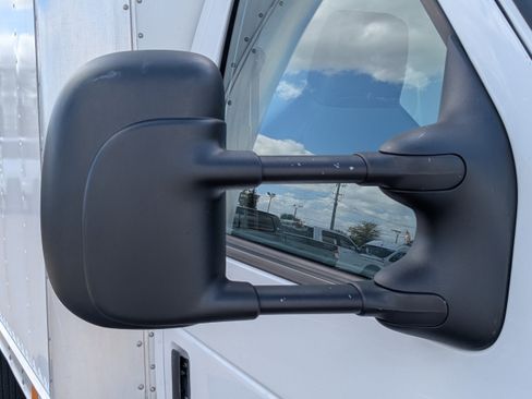 Used 2024 Ford E-350 and Econoline 350 Super Duty w/ Driver's Safety Package image 11