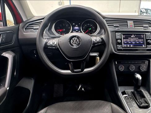 Used 2018 Volkswagen Tiguan S FWD image 11