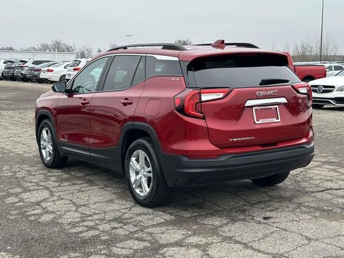 Certified 2023 GMC Terrain SLE w/ Driver Convenience Package image 3