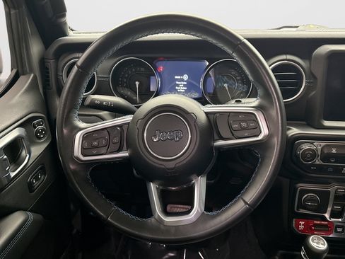 Used 2022 Jeep Wrangler Unlimited Rubicon 4xe AWD/4WD image 12