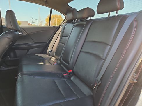 Used 2017 Honda Accord Sport Special Edition image 25