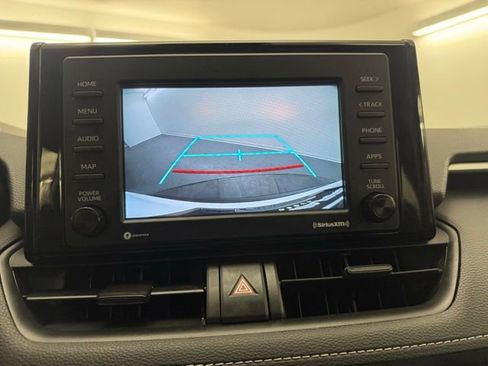 Used 2020 Toyota RAV4 XLE w/ Convenience Package image 21