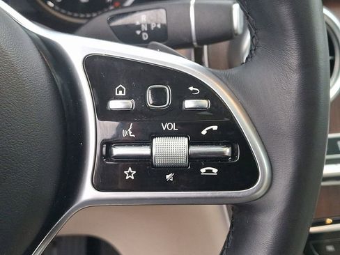 Used 2022 Mercedes-Benz GLC 300 4MATIC image 23