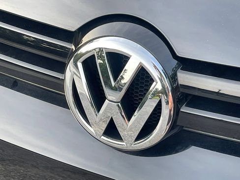 Used 2011 Volkswagen Jetta S FWD image 39