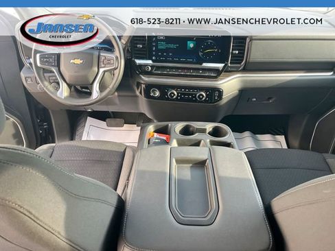 Used 2024 Chevrolet Silverado 1500 LT image 19