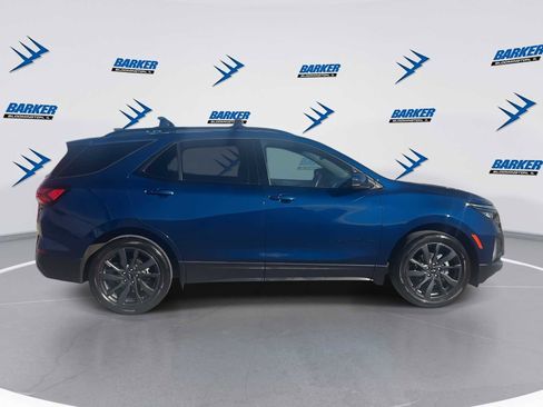 Used 2023 Chevrolet Equinox RS w/ LPO, Floor Liner Package image 9
