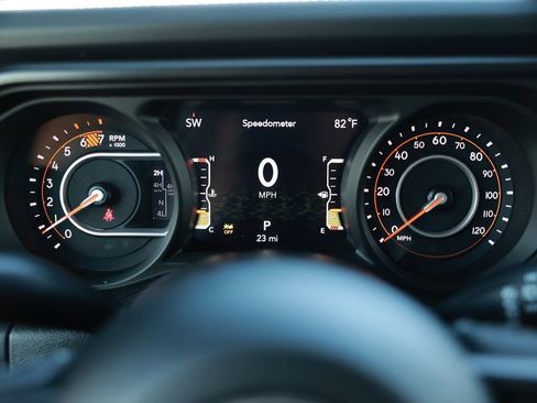 New 2026 Jeep Wrangler Unlimited Rubicon AWD/4WD image 19