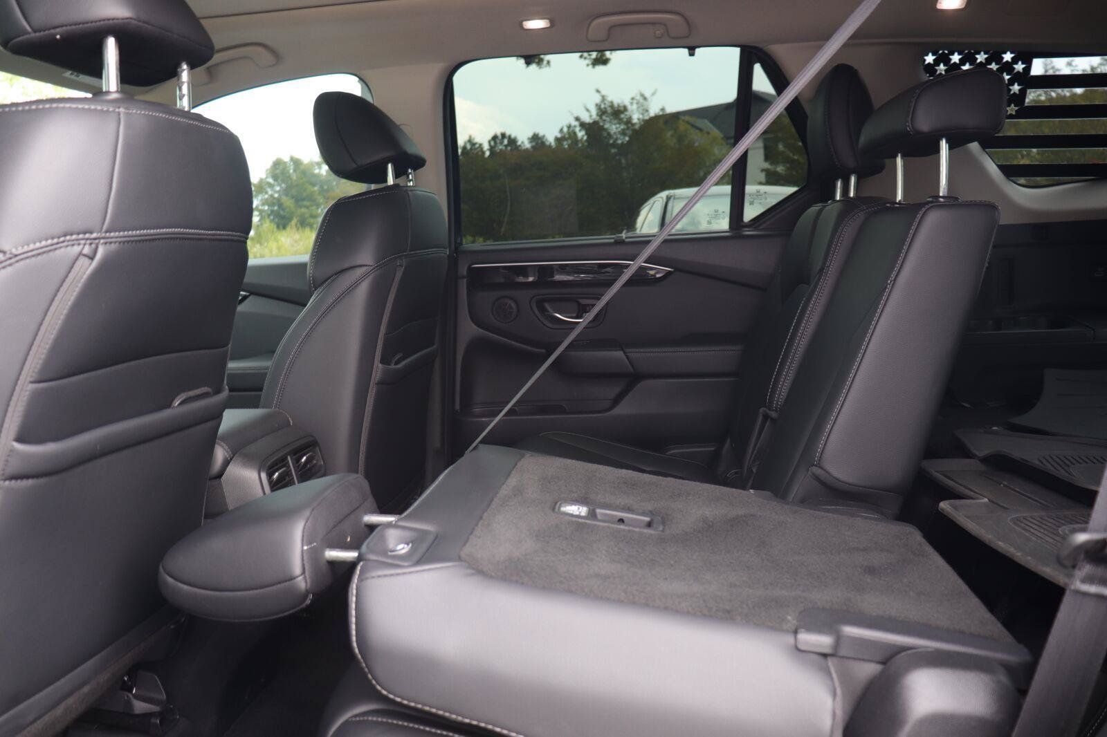 Used 2023 Honda Pilot Touring image 14