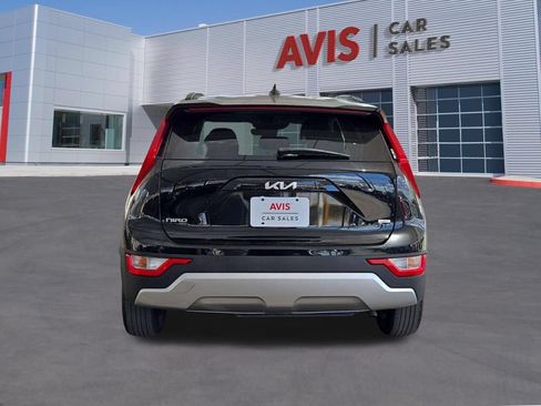 Used 2025 Kia Niro LX FWD image 7
