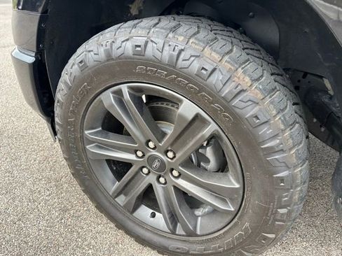 Used 2022 Ford F150 Lariat AWD/4WD image 7