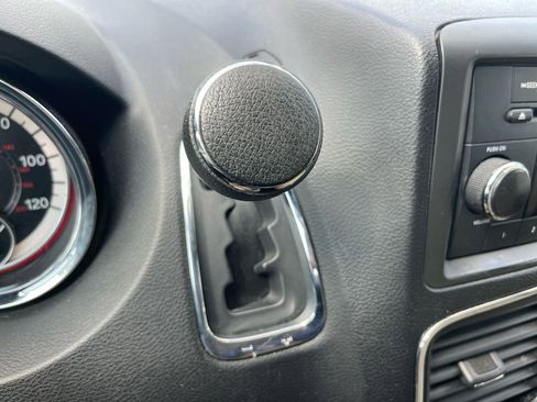 Used 2016 Dodge Grand Caravan SE w/ Quick Order Package 29E SE image 16