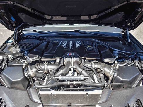 Used 2022 BMW M5 image 27