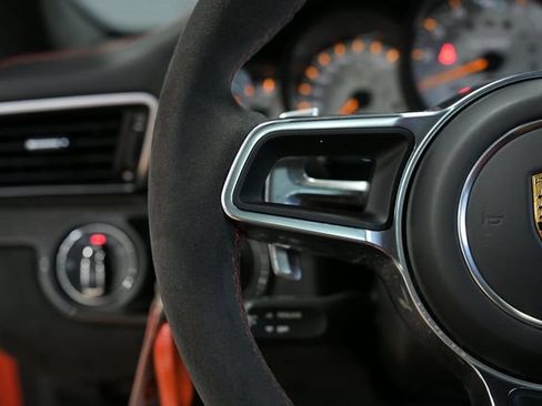 Used 2016 Porsche 911 GT3 RS RWD image 40