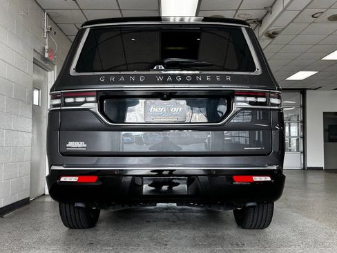 Certified 2022 Jeep Grand Wagoneer Series III AWD/4WD image 7